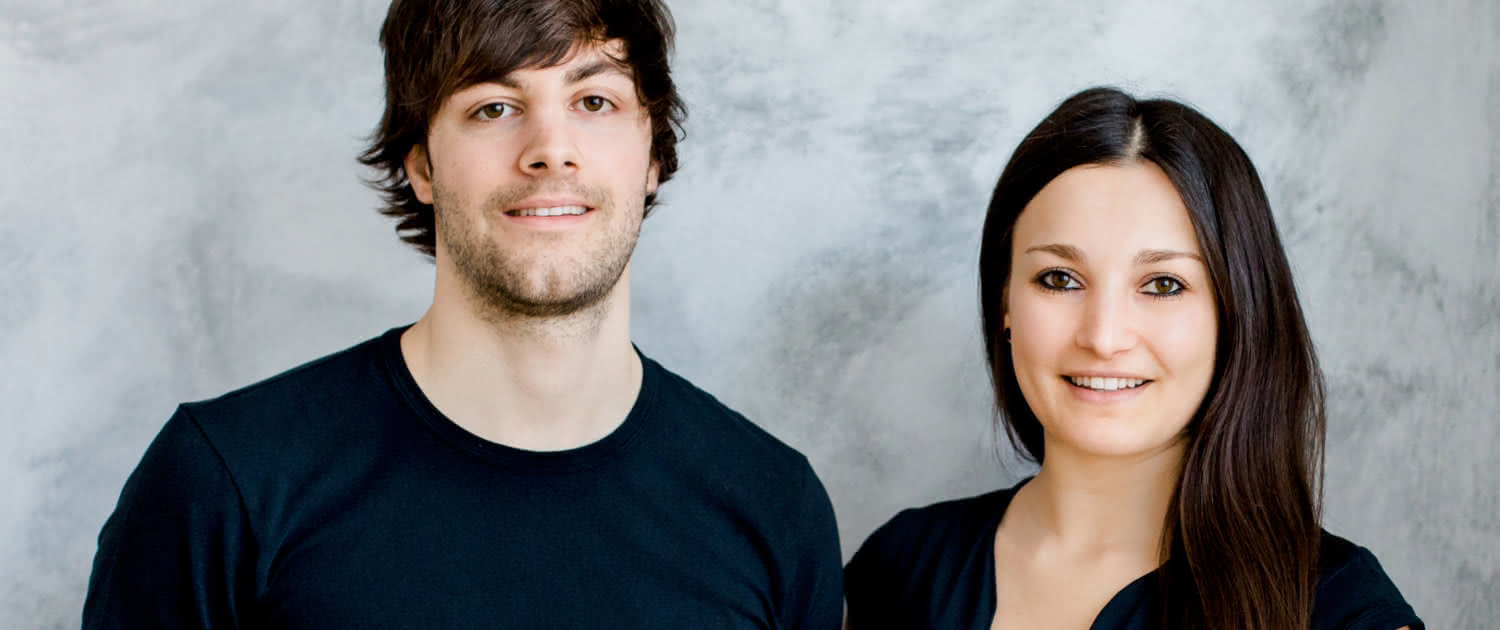 Julian Stadelmann und Aileen Scheuermann, ihre Physiotherapeuten aus Pforzheim